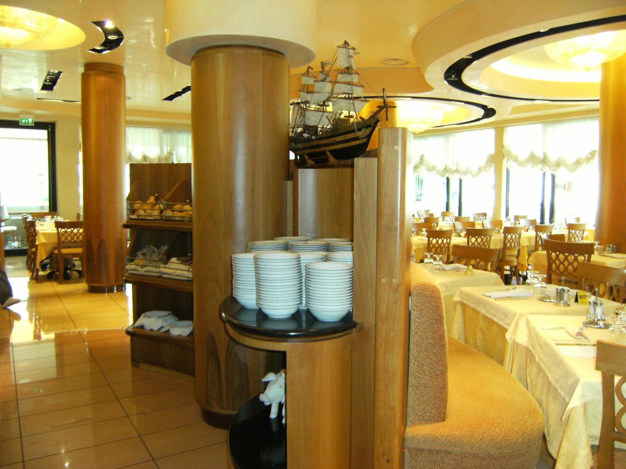 Hotel Europa Bibione Luaran gambar